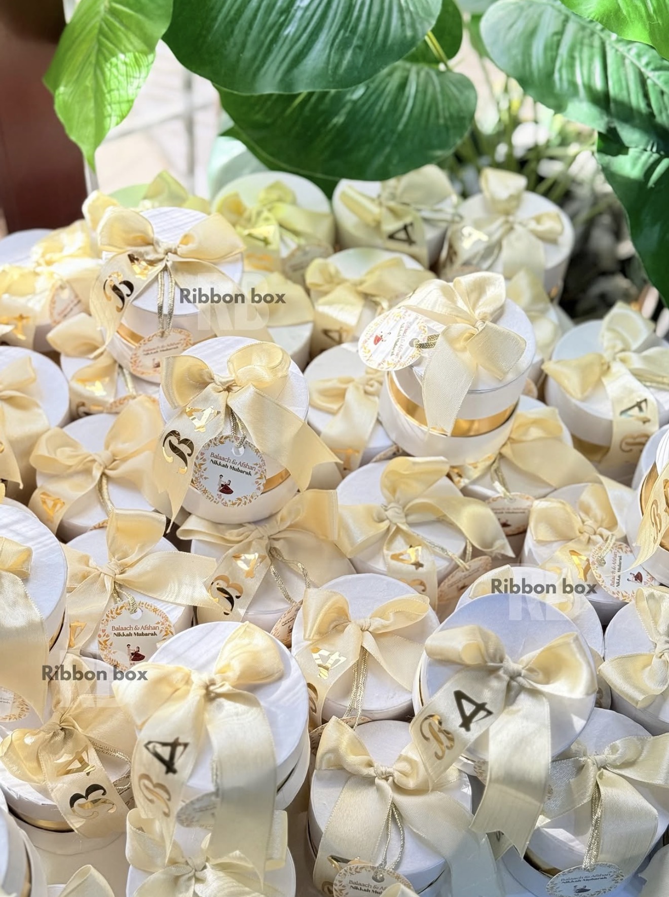 Round Bidh Boxes with Custom Ribbon Bow  & Tag | Wedding Bidh Boxes