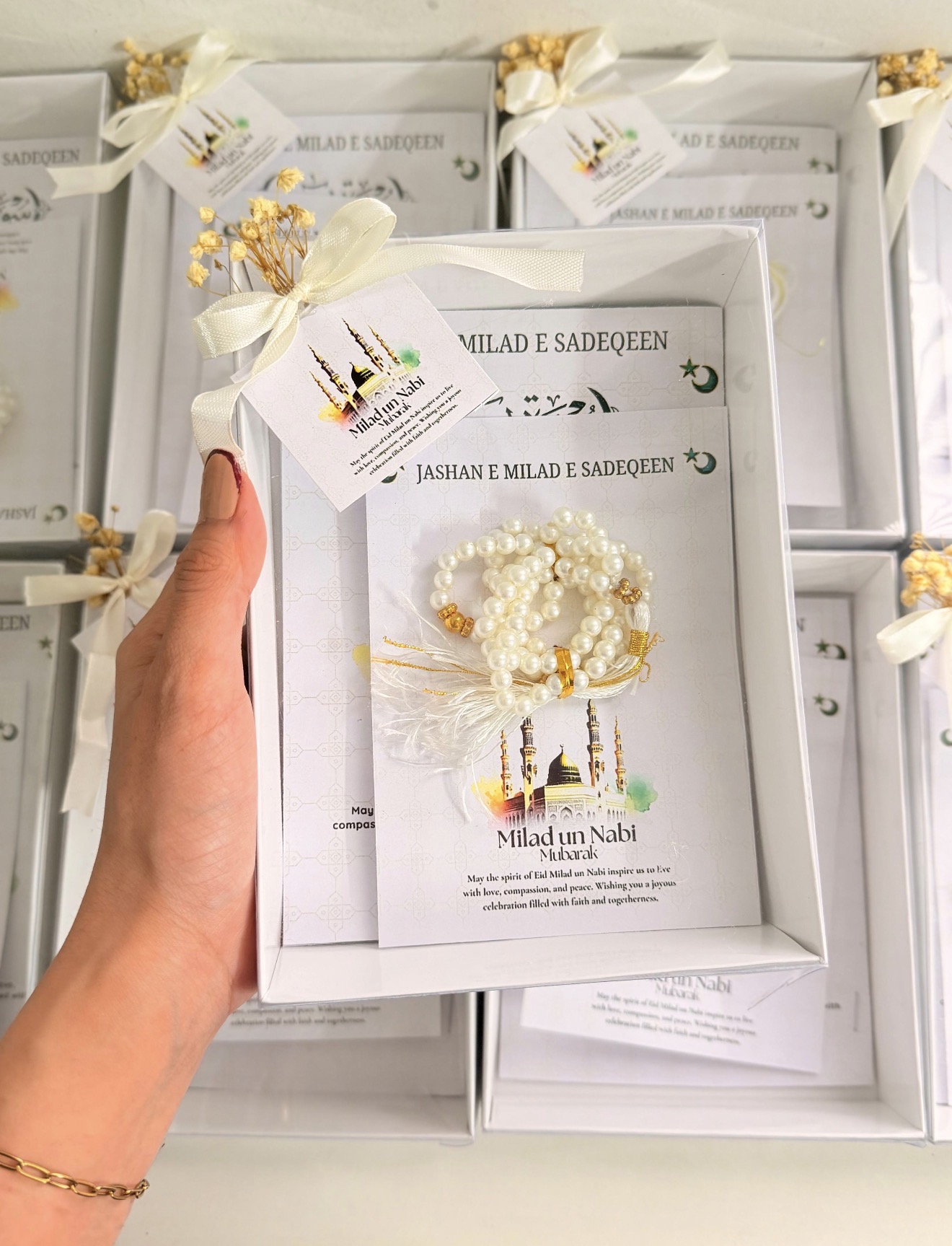 Milad un Nabi Mubarak Favour Box with Surah Yaseen & Beaded Tasbeeh | Islamic Gift Box view 6